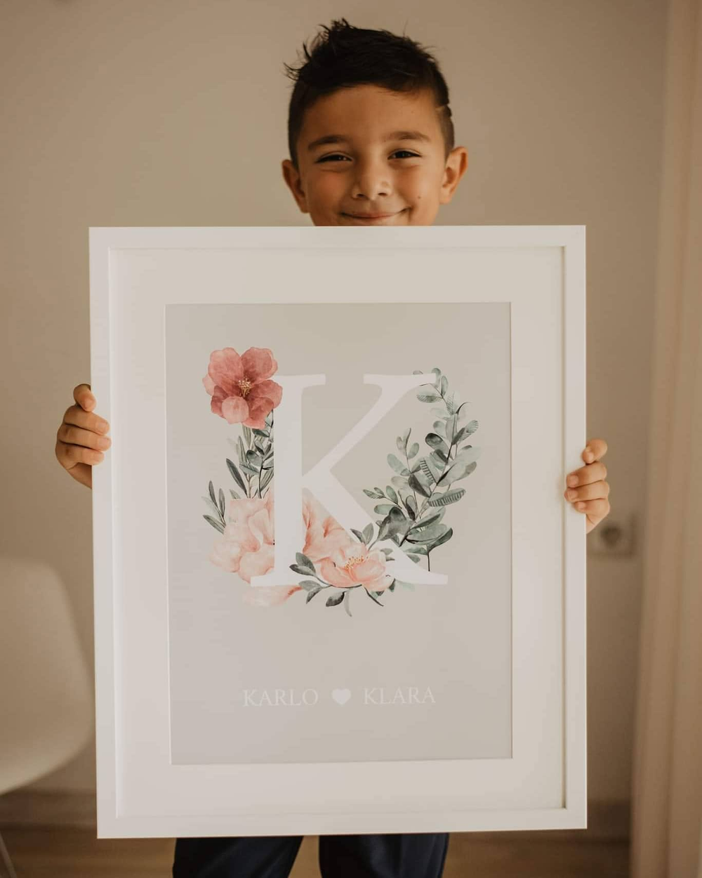 Fotografija kupca s personaliziranim O’kvirom