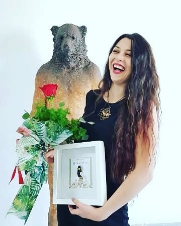 Fotografija kupca s personaliziranim O’kvirom